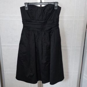 DAVID'S BRIDAL Sweetheart Neckline Strapless Aline Black Satin Dress size 6